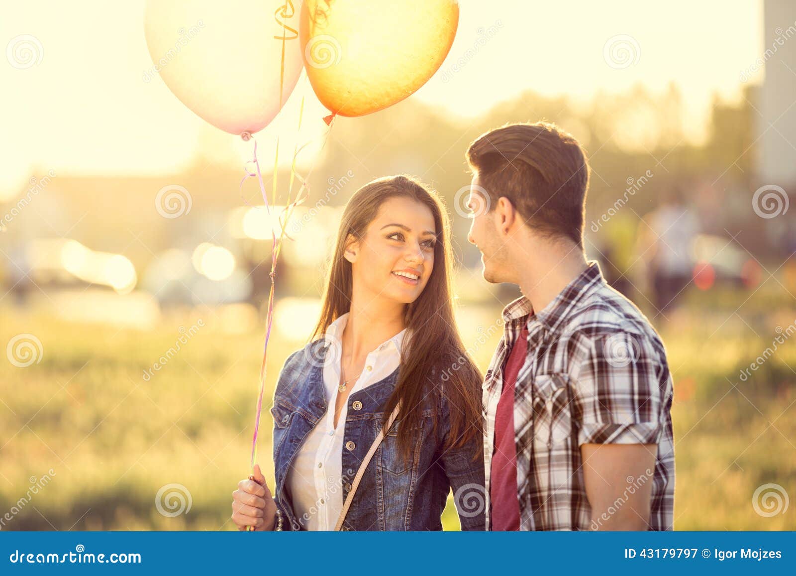 Navigating Love in the Digital Age with DreMeet